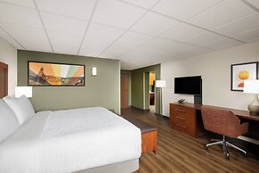 Garner Hotel Butte by IHG