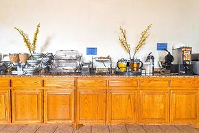 Americas Best Value Inn & Suites Ft. Worth S