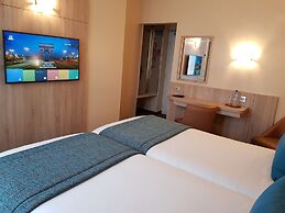 Hotel Champerret Elysees