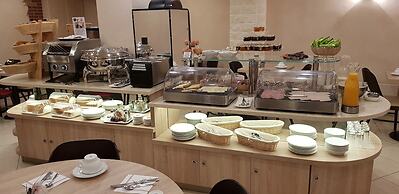 Hotel Champerret Elysees