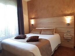 Hotel Champerret Elysees