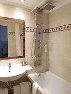 Hotel Champerret Elysees