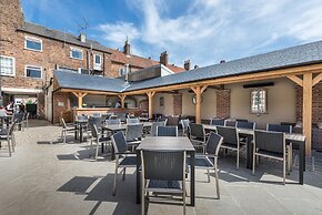 The Golden Fleece Hotel, Thirsk, North Yorkshire