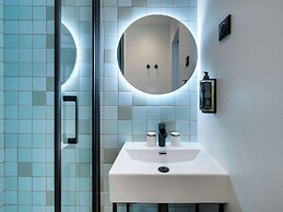 ibis Styles Paris Cadet Lafayette