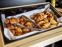 ibis Styles Paris Cadet Lafayette