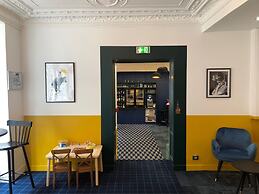 ibis Styles Paris Cadet Lafayette