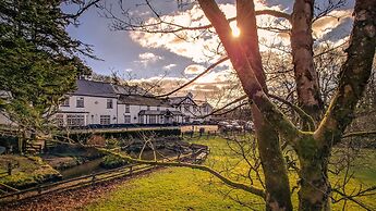 Two Bridges Hotel