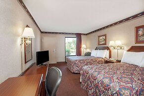 Days Inn by Wyndham Saint Pauls
