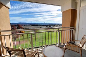 Comfort Inn & Suites Raphine - Lexington near I-81 and I-64