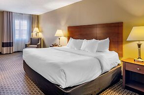 Comfort Inn & Suites Raphine - Lexington near I-81 and I-64