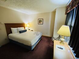 Fleetwood Inn & Suites