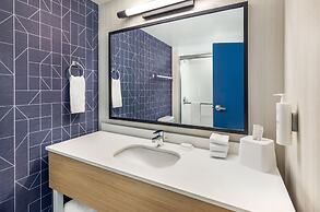 Spark by Hilton Knoxville North I-75