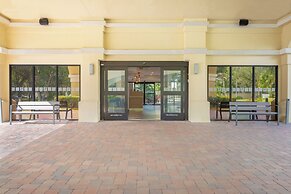 Holiday Inn & Suites Boca Raton - North by IHG