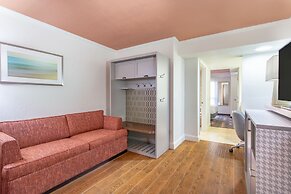 Holiday Inn & Suites Boca Raton - North by IHG