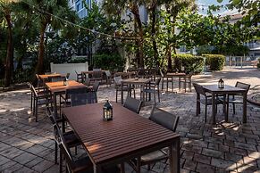 Holiday Inn & Suites Boca Raton - North by IHG