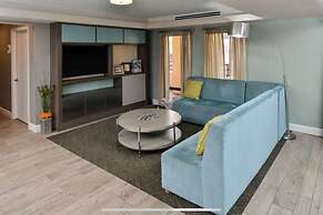 Red Roof Inn PLUS+ & Suites Tampa