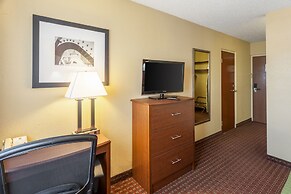 Quality Inn & Suites Lincoln South