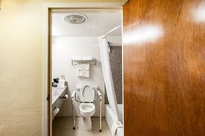 Quality Inn & Suites Lincoln South