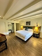 Hidden Valley Inn