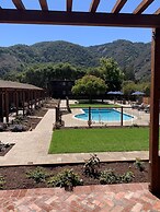 Hidden Valley Inn
