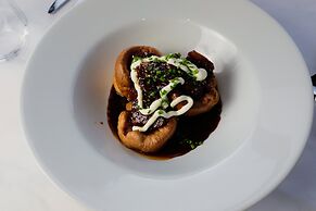 The Mount Country Manor Hotel & Golf