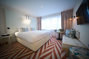 The Relais Cooden Beach