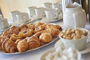 The Relais Cooden Beach