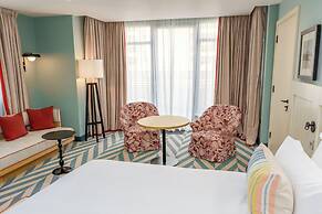 The Relais Cooden Beach