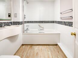 Mercure Gloucester Bowden Hall Hotel