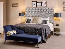 Mercure Gloucester Bowden Hall Hotel