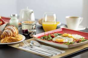 The Queen's Gate Hotel