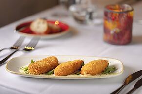 The Queen's Gate Hotel