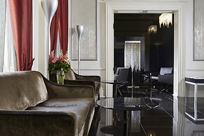 The Queen's Gate Hotel