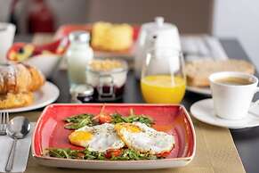 The Queen's Gate Hotel