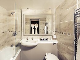 Mercure Leeds Parkway Hotel