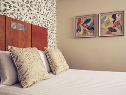 Mercure Leeds Parkway Hotel