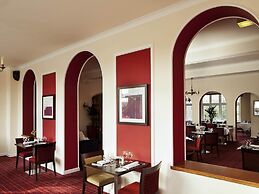 Mercure Leeds Parkway Hotel