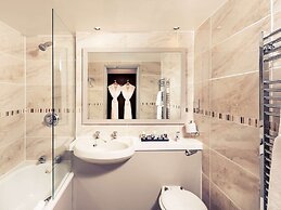 Mercure Leeds Parkway Hotel