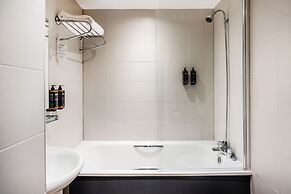 Mercure Chester Abbots Well Hotel