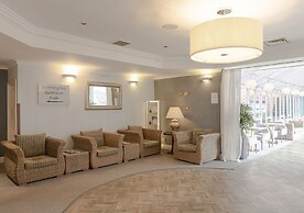 The Hog's Back Hotel & Spa Farnham