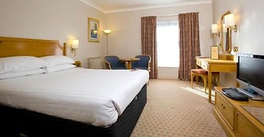 The Hog's Back Hotel & Spa Farnham