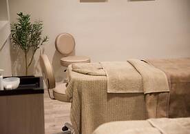 The Hog's Back Hotel & Spa Farnham