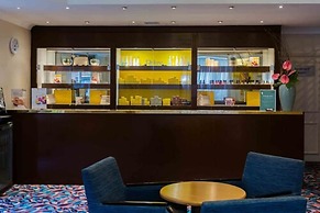 The Hog's Back Hotel & Spa Farnham