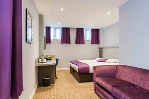 The Hog's Back Hotel & Spa Farnham