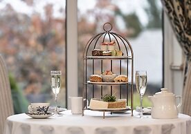 The Hog's Back Hotel & Spa Farnham