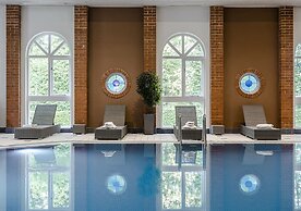 The Hog's Back Hotel & Spa Farnham