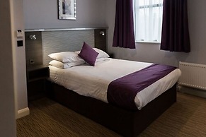 The Hog's Back Hotel & Spa Farnham