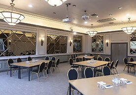 The Hog's Back Hotel & Spa Farnham