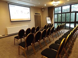 The Hog's Back Hotel & Spa Farnham