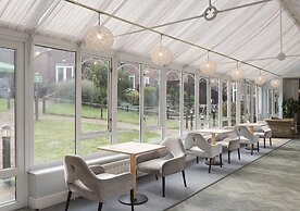 The Hog's Back Hotel & Spa Farnham